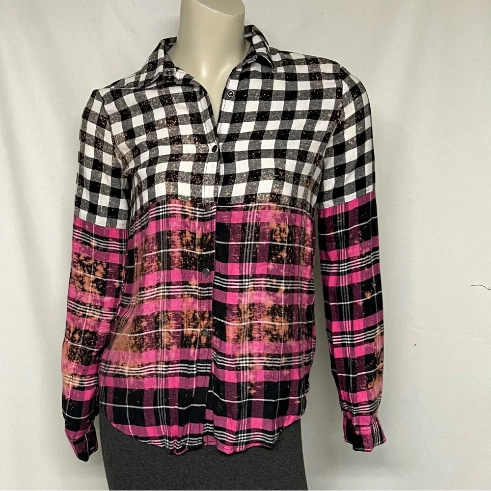 Upcycled flannel snap closure top - Picture 1 of 4